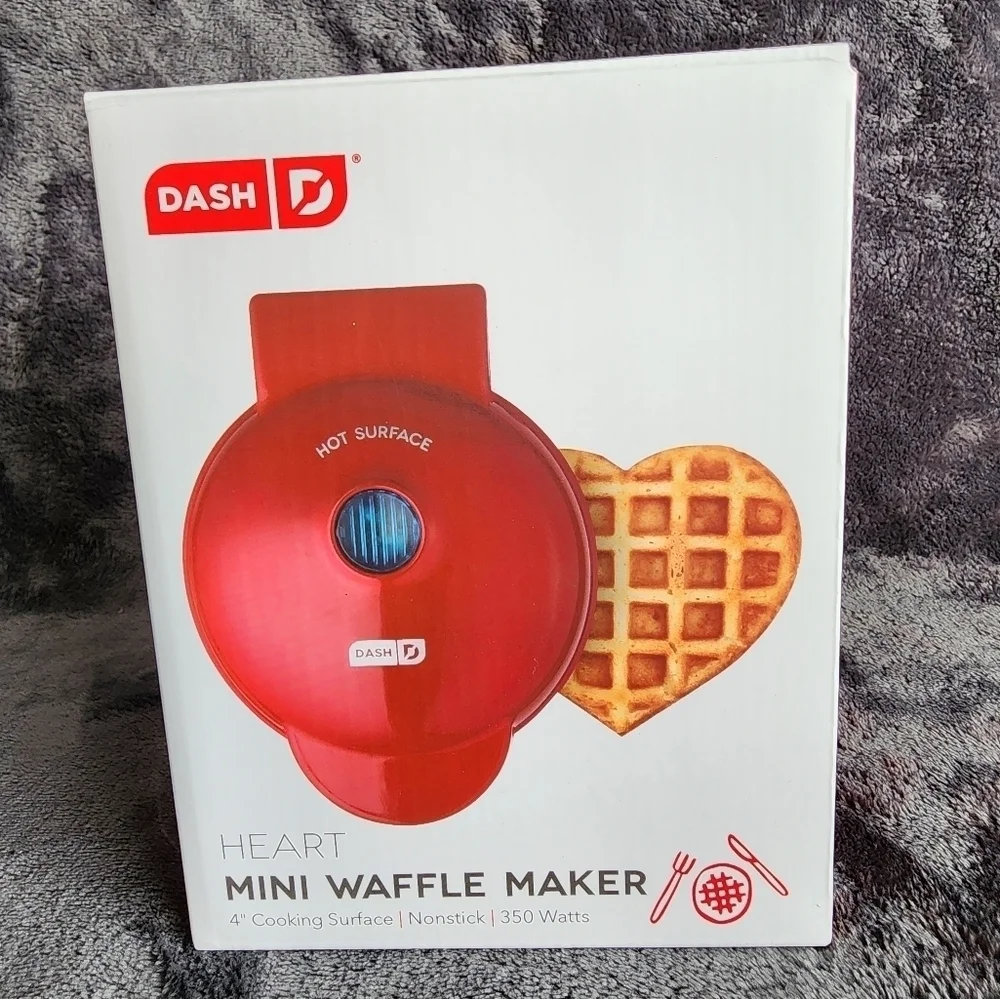 New DASH Red Heart Mini Waffle Maker